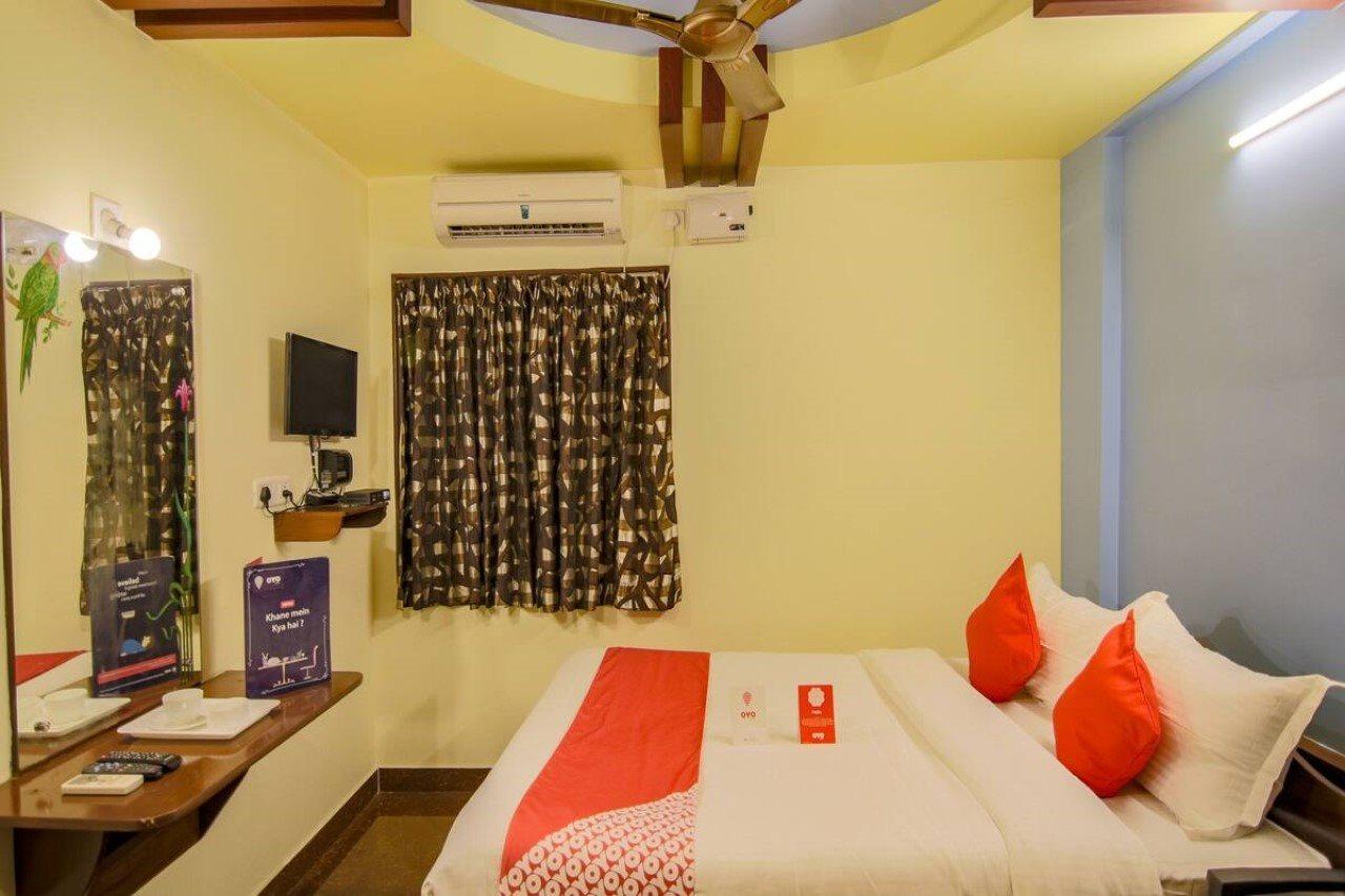 ויסאקפאטנם Oyo 10711 Hotel Nsnr Residency מראה חיצוני תמונה